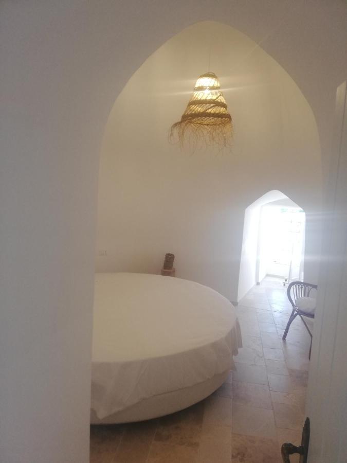 Holiday Home Trullo Antico Остуни Екстериор снимка