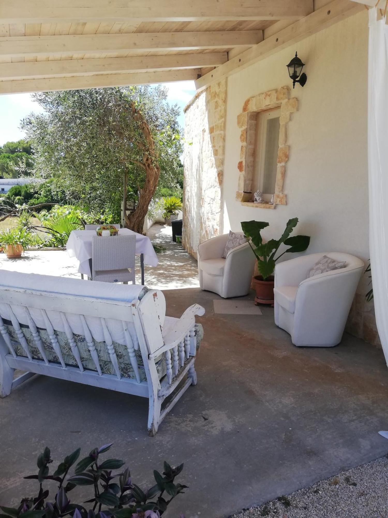 Holiday Home Trullo Antico Остуни Стая снимка