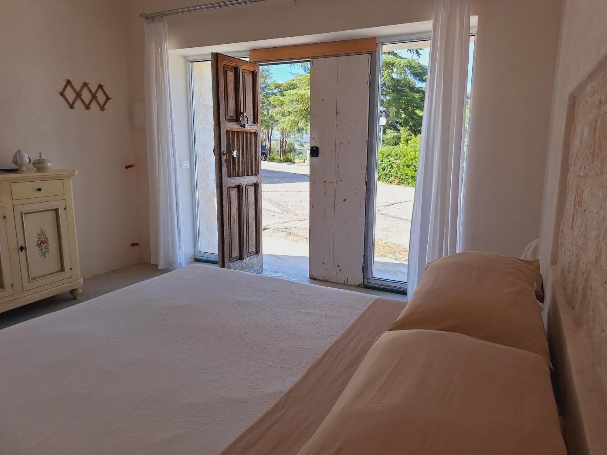 Holiday Home Trullo Antico Остуни Екстериор снимка