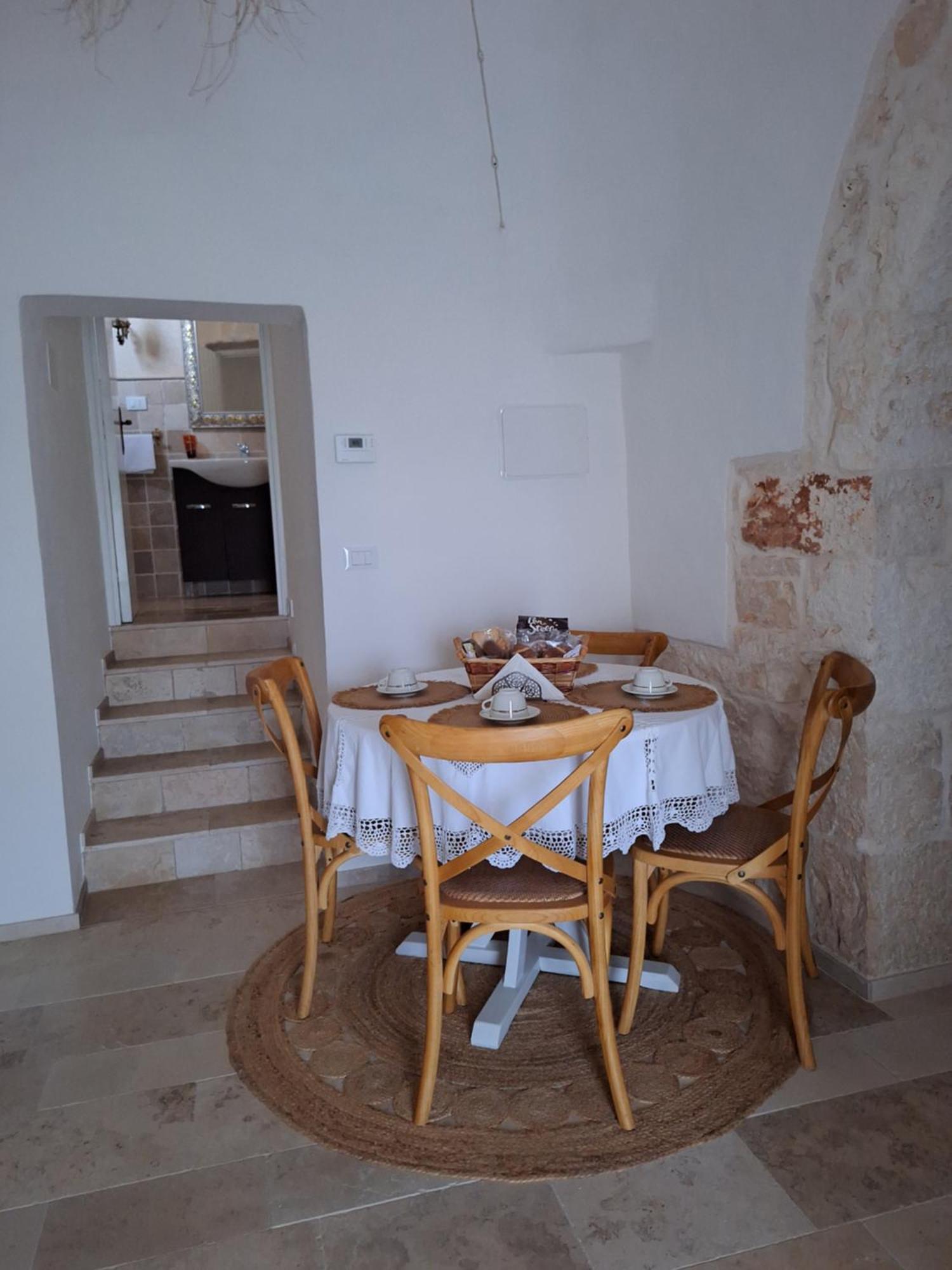 Holiday Home Trullo Antico Остуни Екстериор снимка